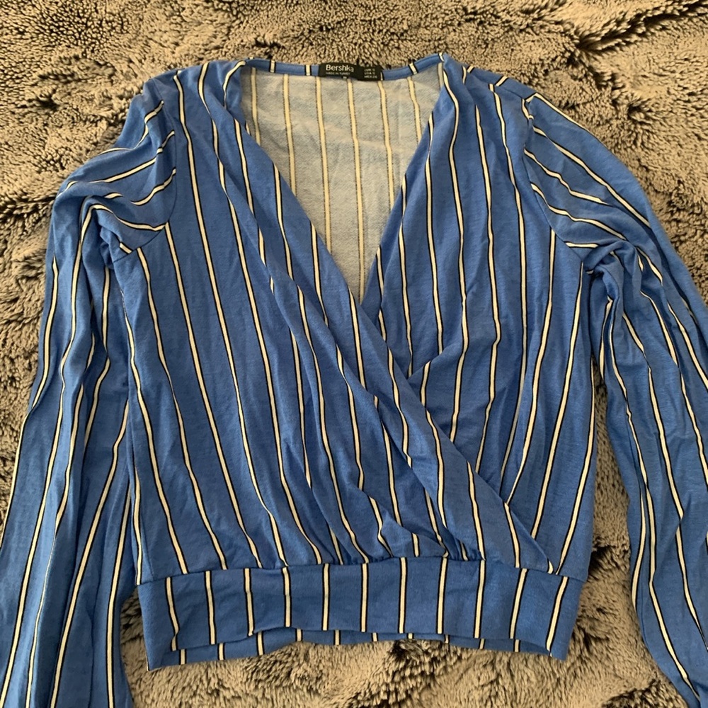 Long sleeve blue stripped top